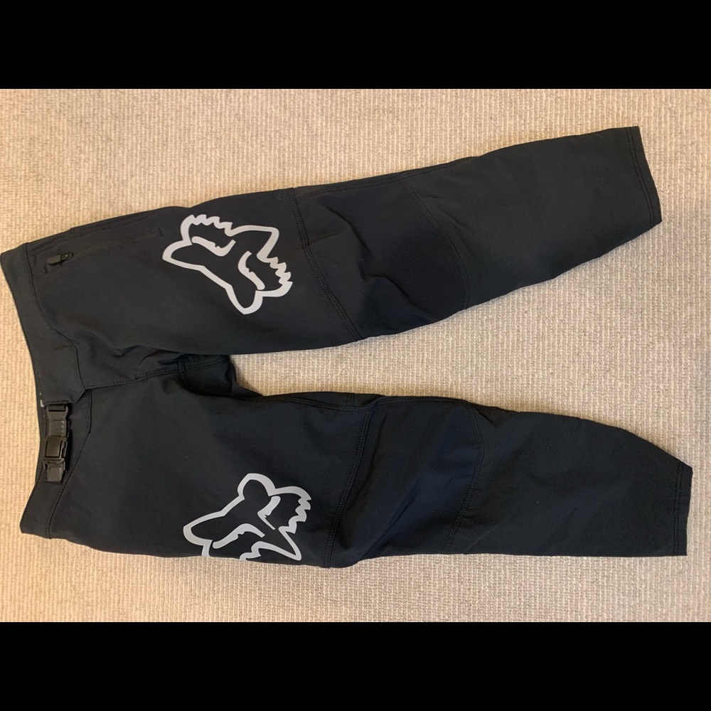 Youth Fox bike pants/ Capri size 24